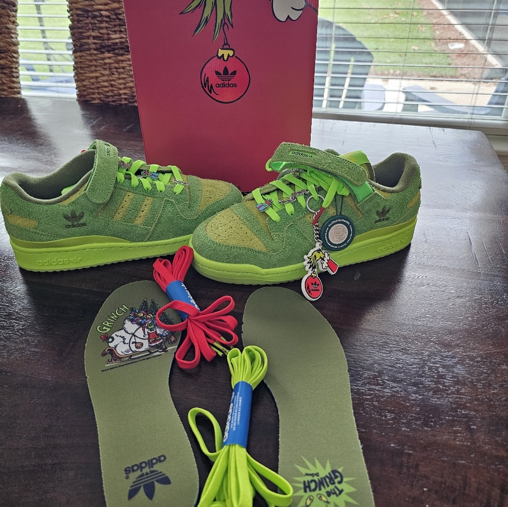 The Grinch _ Forum Low _ Adidas